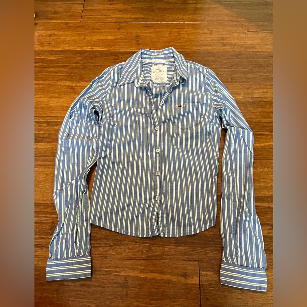 Women Blue Hollister Co Button Down Shirt Size S